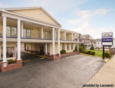 Days Inn By Wyndham Waynesboro Exterior photo