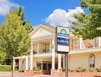 Days Inn By Wyndham Waynesboro Exterior photo